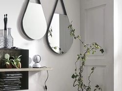 Specchiere moderne Drops con struttura in metallo di Target Point