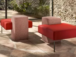 Pouf di design in tessuto Mark di Doimo Salotti