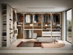Cabina Armadio Ben in laccato opaco ed Ecolegno di Novamobili