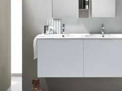 Mobile da Bagno sospeso in laccato Ghiaccio opaco Start Block 07 di Ardeco