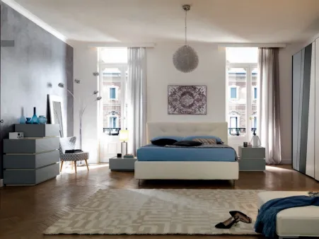 Letto in ecopelle NC101 con testiera trapuntata di Moretti Compact