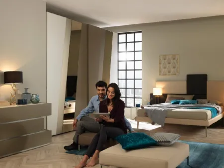 Letto matrimoniale con testiera imbottita in ecopelle NC501 di Moretti Compact
