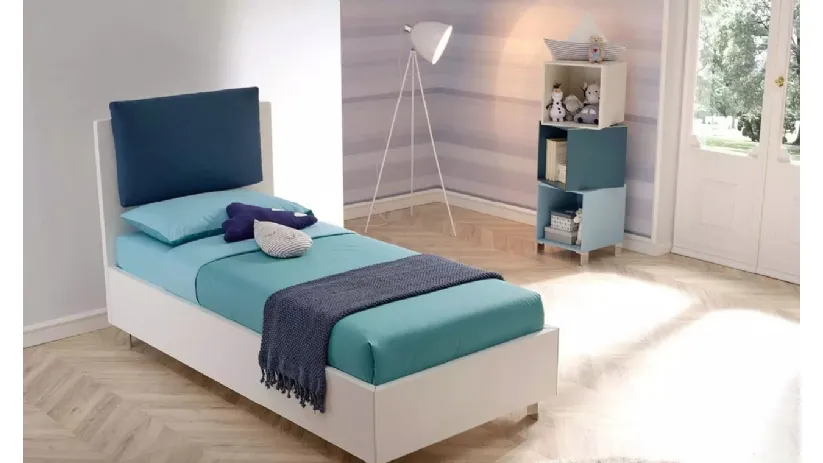 Letto singolo in melaminico con testiera composta da un cuscino in tessuto imbottito SC117 di Moretti Compact