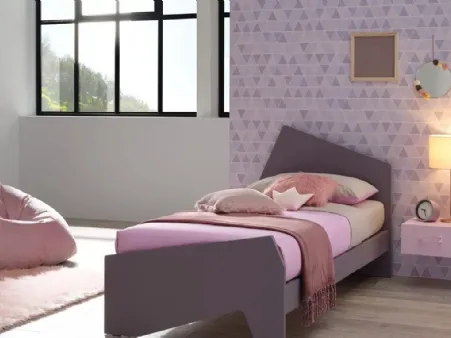 Letto singolo con testiera e pediera asimmetriche in laccato Mora SC110 di Moretti Compact