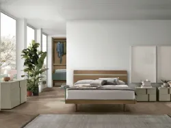Letto con testiera Joker in materico noce ambra di Tomasella