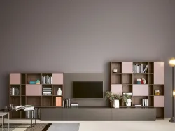 Parete attrezzata con libreria Wall 12 01 in laccato opaco di Novamobili