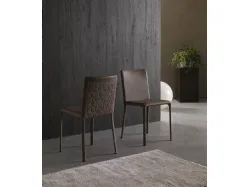 Sedia rivestita in pelle con motivo geometrico sullo schienale Lunette Plus di Ozzio