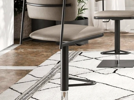 Sgabello Logan di Ozzio