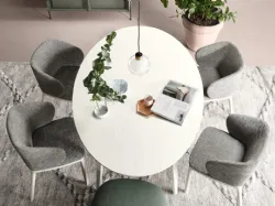 Tavolo Rea in Rovere Bianco di Novamobili