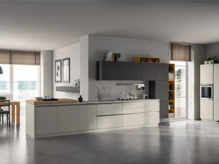 Cucina Moderna lineare Evolution in laccato opaco con piano in Rovere Nordic e decorativo Giallo Genziana e Antracite di Scavolini