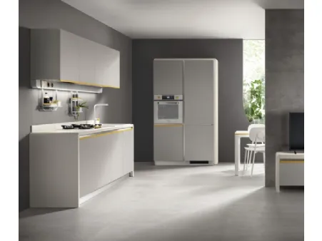 Cucina Moderna Dandy Plus Grigio Velo e maniglia Giallo Senape di Scavolini