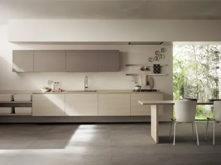 Cucina Moderna Qi in Olmo Kuuki e laccato Grigio Selce di Scavolini