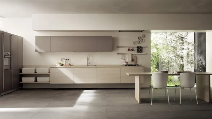 Cucina Moderna ad angolo Qi in Olmo Kuuki e laccato Grigio Selce di Scavolini