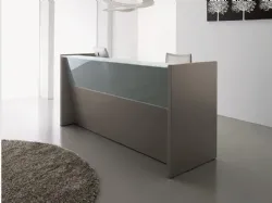 Mobile Reception Atrium lineare in laccato opaco e lucido di MobilOfficeFurniture