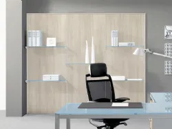 Parete Attrezzata in melaminico con mensole in vetro Boiserie Verticale di MobilOfficeFurniture