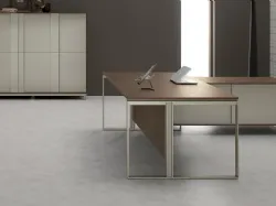 Scrivania Infinity Look in melaminico e metallo di MobilOfficeFurniture