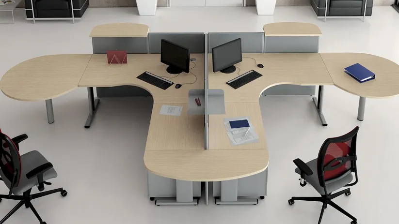 Scrivania operativa sagomata in melaminico e metallo T Desk di MobilOfficeFurniture
