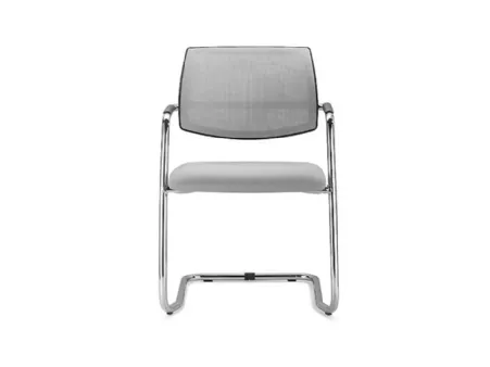 Seduta da attesa impilabile Tiffany in tessuto con schienale in rete e struttura a slitta in metallo di MobilOfficeFurniture